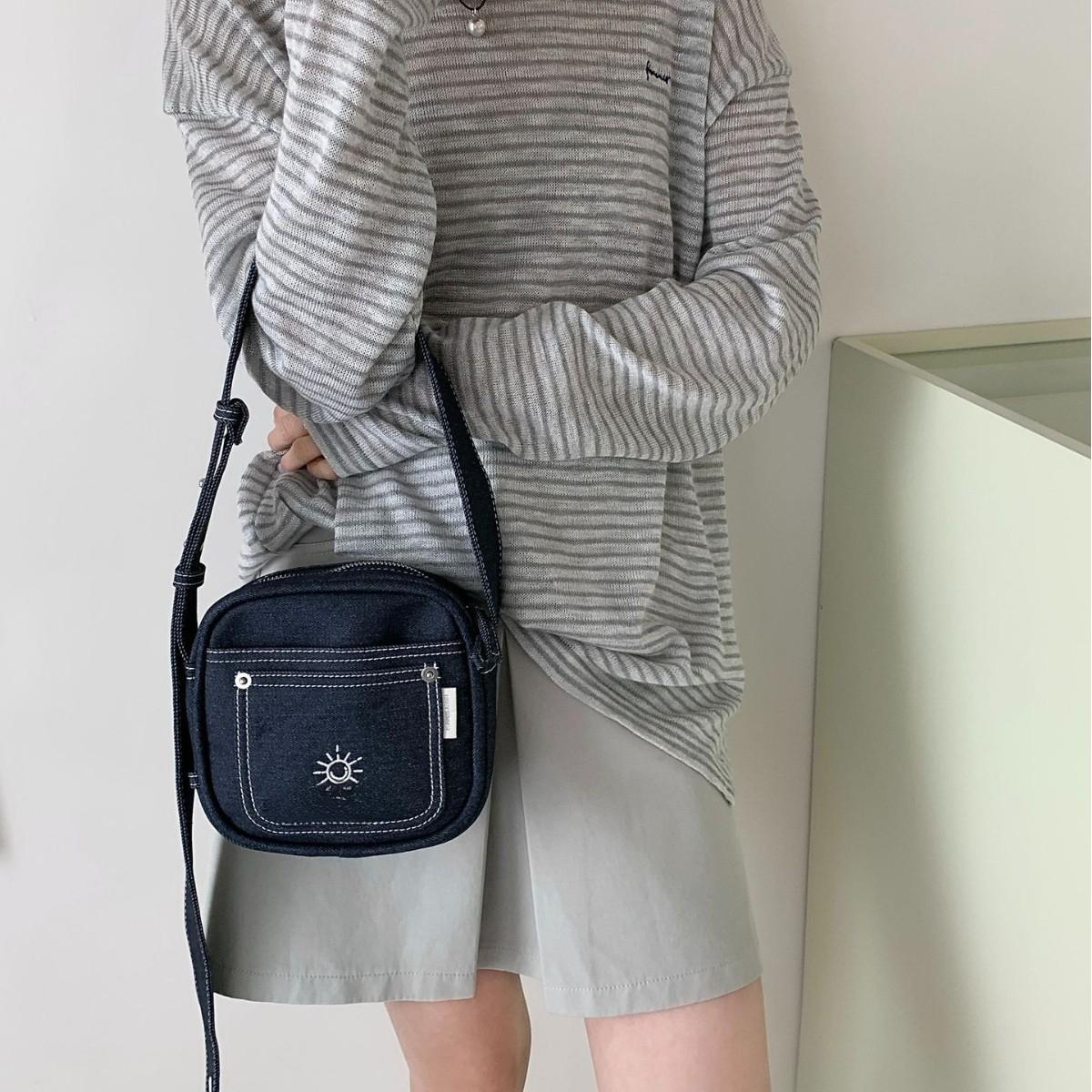 

Квадратная сумка нейлоновая одноместная наклонная женская сумка легкая и модная