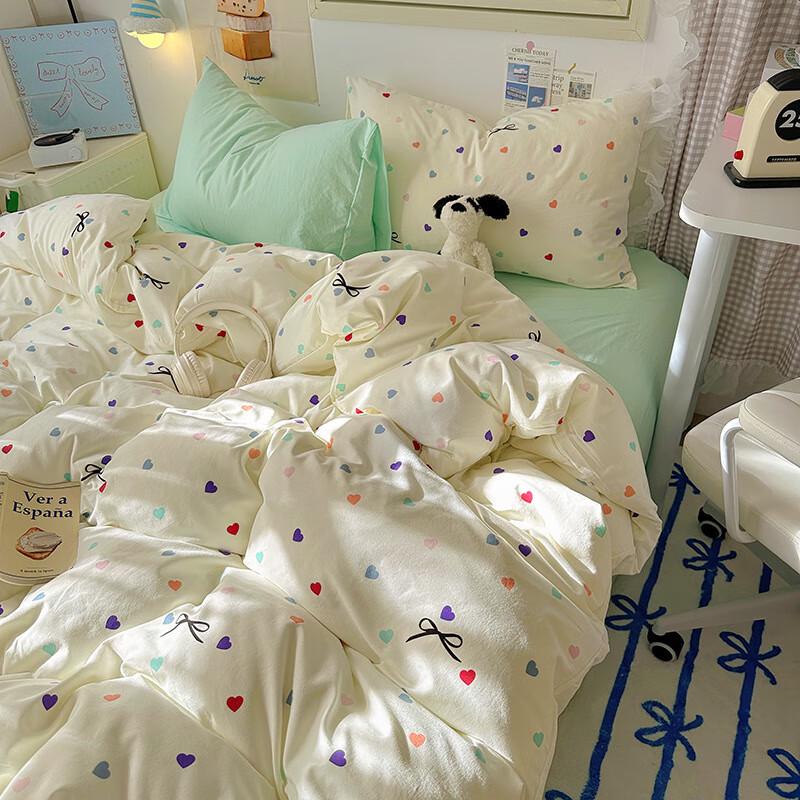 Cute Cartoon Heart Bow Bedding Set