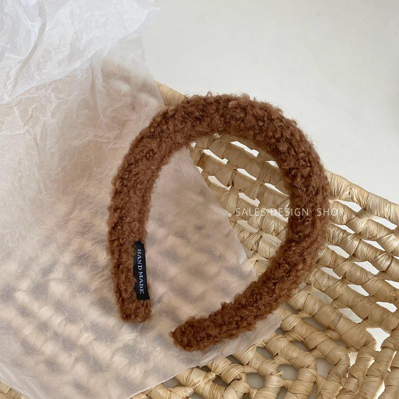 

High-End Women s Lamb Wool Headband: Winter Fashion, Solid Color, Stylish, Everyday Wear