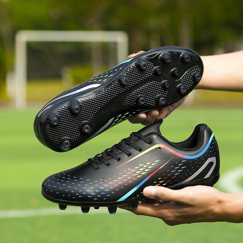 New Low-Top Football Shoes Male And Female Students Artificial Turf Non-Slip Breathable Game Training Football Shoes
