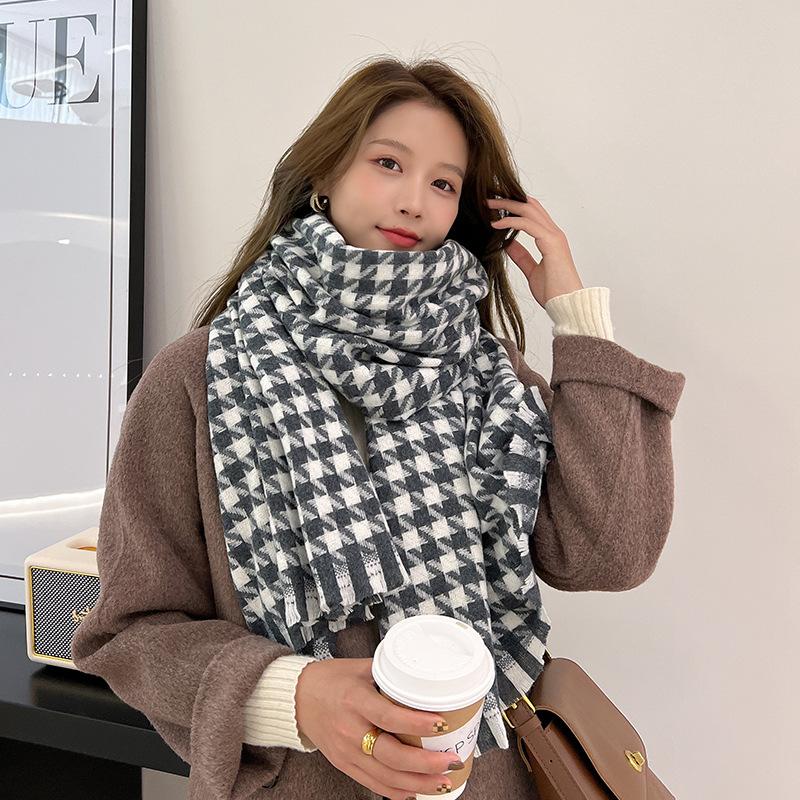 Checkered Scarf Autumn Winter Student Scarf Warm Shawl Tassel Fashion Scarf Female