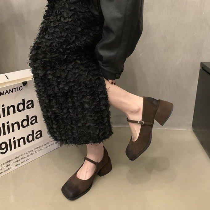French retro high heels square head single shoes women's shoes 2025 new spring and summer temperament late evening wind Mary Jane shoes
