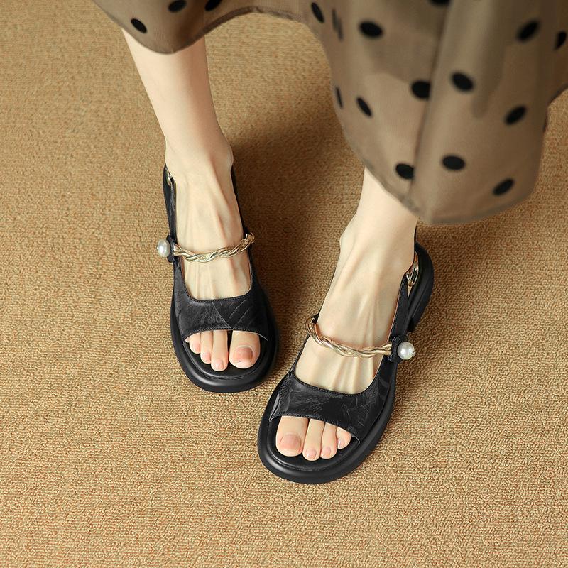 New Chinese Open-toed Sandals Women's Summer New Retro Versatile Platform Sandals with One Word