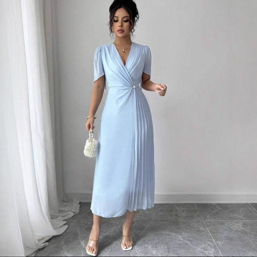 Robe décontractée slim plissée à col en V été 2025 pour femmes, style européen et américain - Nouvelle mode, tempérament