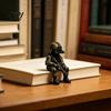 Statuietă Decorativă Soldat Mini Figurinetă Tactică, Model Colectibil Realist din Rășină Sniper Așezat, Sculptură Decorativă Forțe Speciale Înarmate
