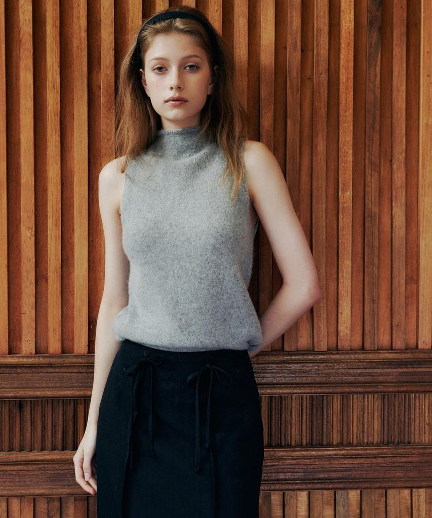 LOVEUSU Wool Halter Neck Sleeveless Knit (Gray)