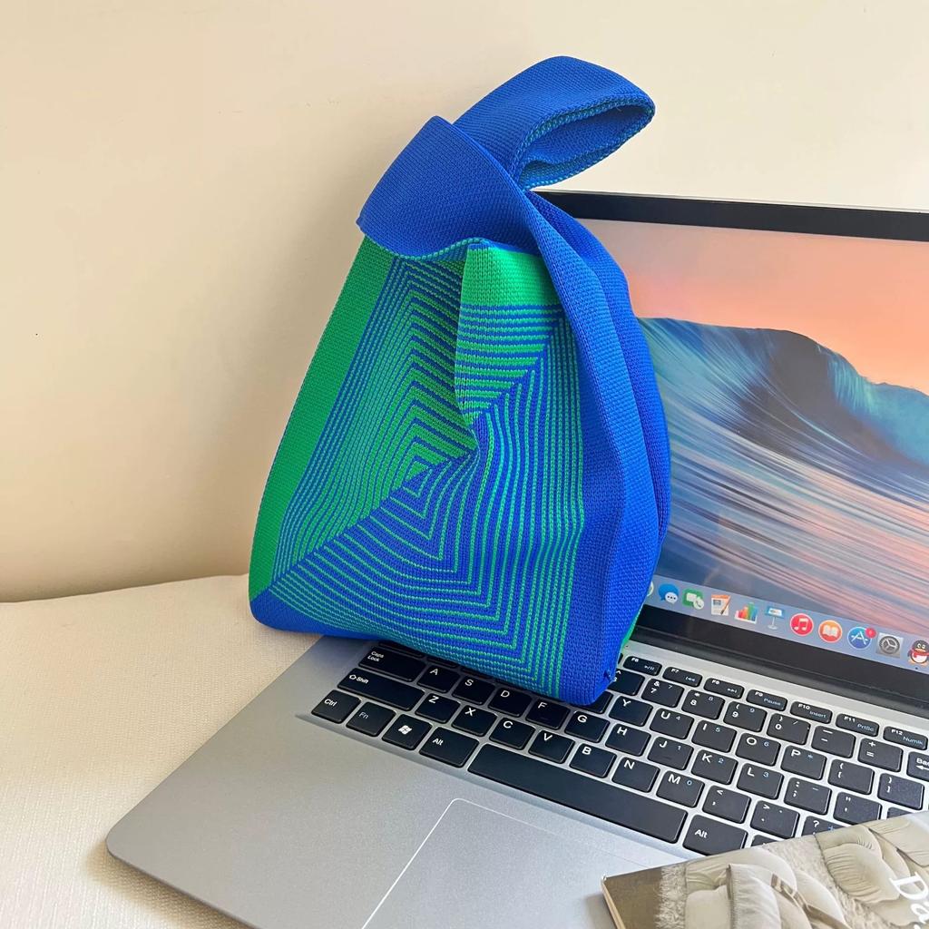 New girl knitted bag handbag shoulder bag tote bag fashion style trend personality leisure bag