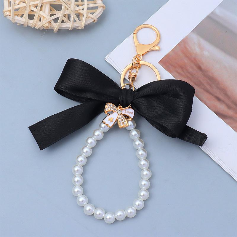 Creative Big Bow Tie Key Chain Pearl Chain Keychain Women'S Bag Pendant Car Keychain Tote Hanging Ornament