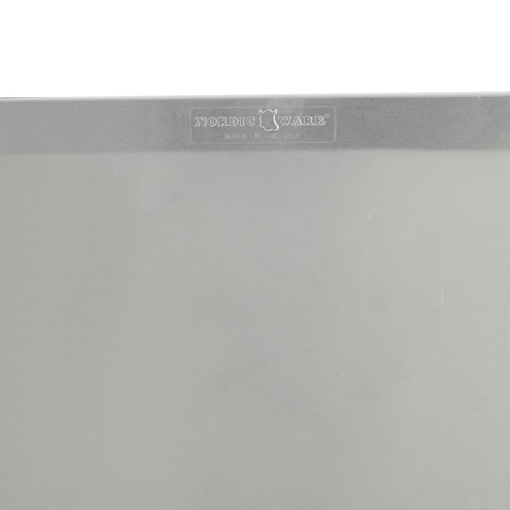 Insulated Baking Sheet Pan Aluminum Durable Double-Walled Cookie Tray Even Heat Distribution Ideal Cookies Breads Savory Foods