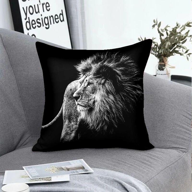 Black and White Personality Lion Pillowcase In The Wind Student Room Decorative Pillow Sofa Cushion Cover Boys Pillow Cover