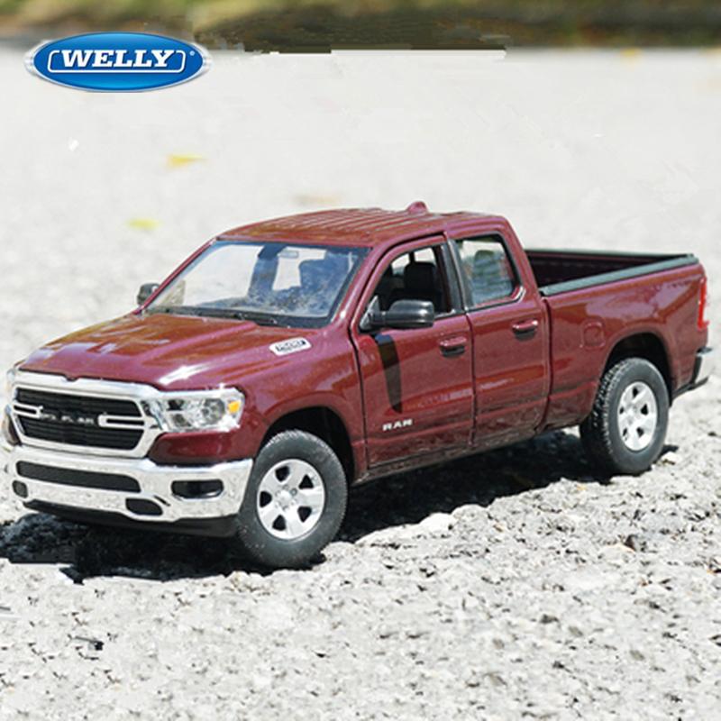 1:24 Dodge RAM 1500 Rebel Modèle de Voiture Pick-up en Alliage Jouet Moulé sous Pression Véhicule Tout-Terrain Modèle de Voiture Haute Simulation Collection Jouet Cadeau pour Enfants