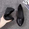 Flat-soled Single Shoes, New Pointed-toed Shallow-mouth Doudou Shoes, Nurse Shoes, Soft-soled Comfortable Small Leather Shoes