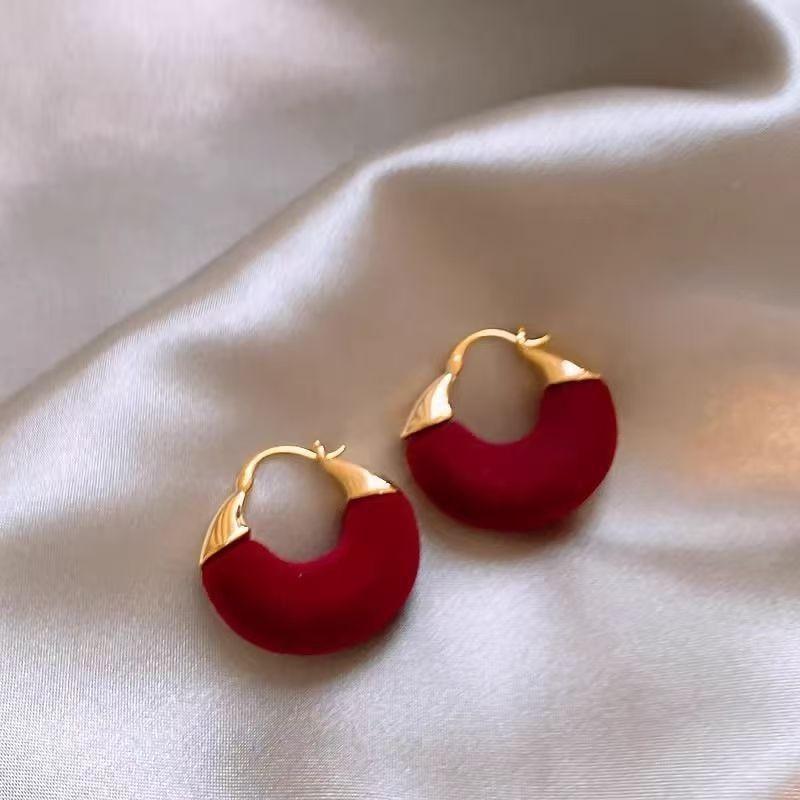 Metal Irregular Earrings European and American Retro Temperament Versatile Earrings Earrings