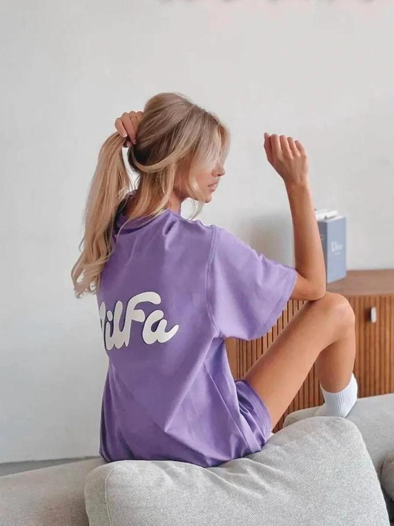 Dopamine Retro-Style Loose Fit Cotton T-Shirt with American and European Print