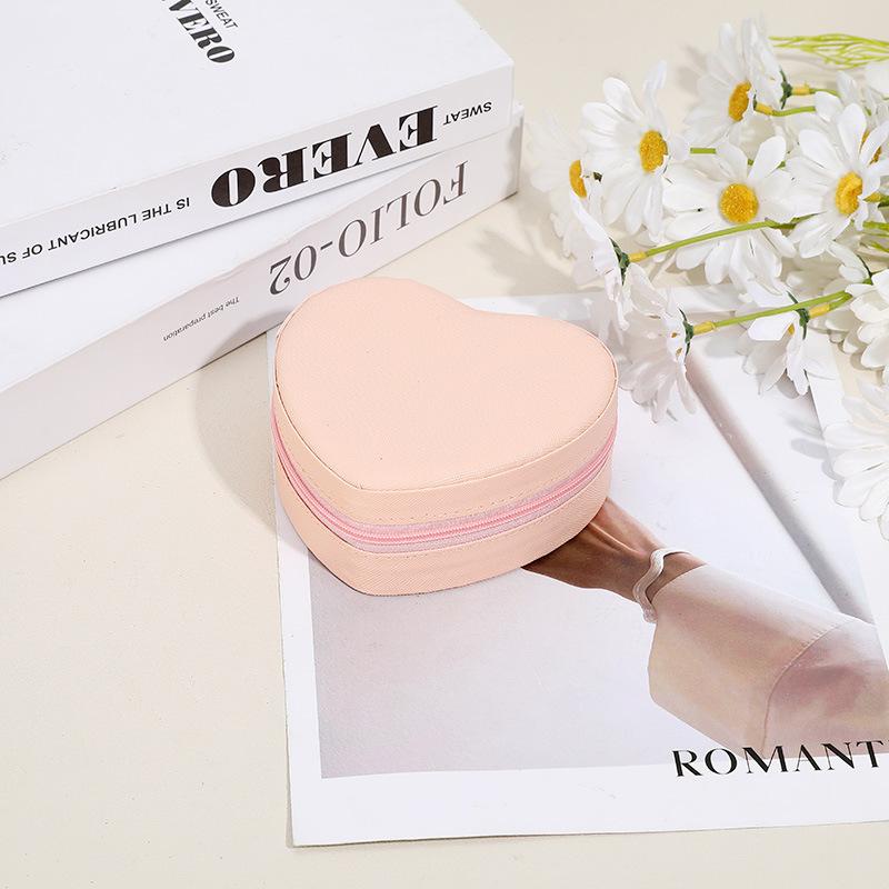 Heart-Shaped Jewelry Box Portable Travel Necklace Pendant Ring Earrings Storage PU Leather Zipper Cute Jewelry Organizer Box