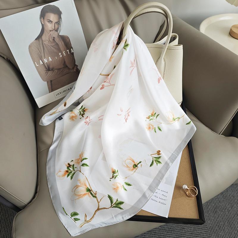 Silk Scarf Neck Small Square Scarf Light Pink Flower Simulation Silk Scarf Women's Summer Travel with Fresh and Sweet Small Scarf