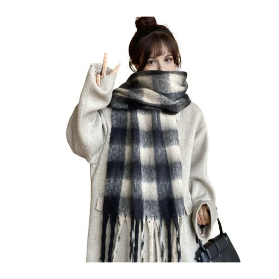 Women Scarf Plaid Pattern Cashmere Feel Plush Scarf with Tassel Decoration Travel Sweater Coat Accessory