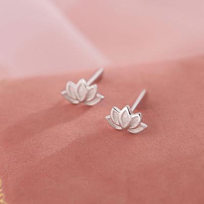 Kolczyki Lotus dla Kobiet Bez Zdejmowania do Spania Prosty Niszowy Design i Dekoracja Przekłutego Ucha