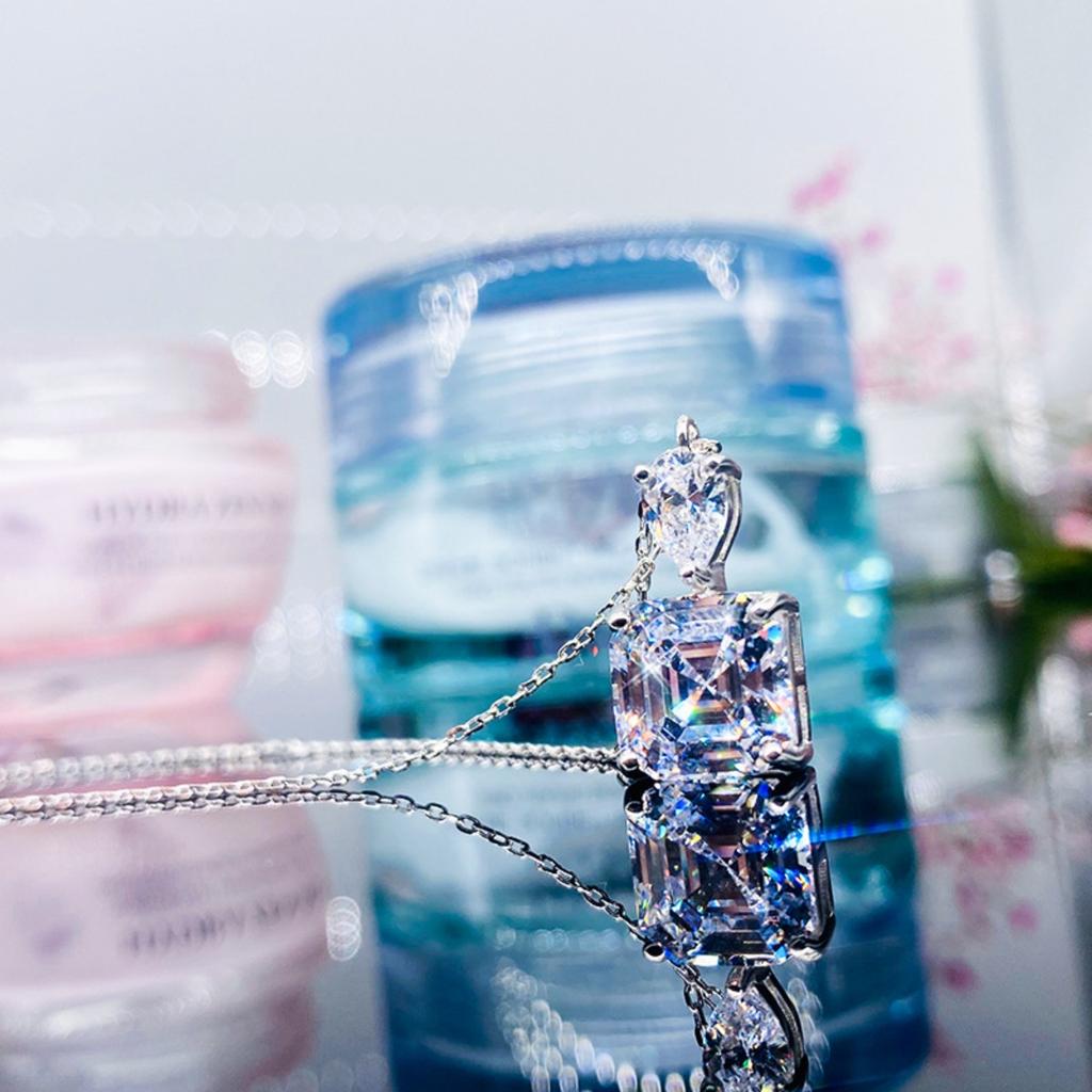 Pear and Square Cut Pendant Necklace Sparkling Design for Women