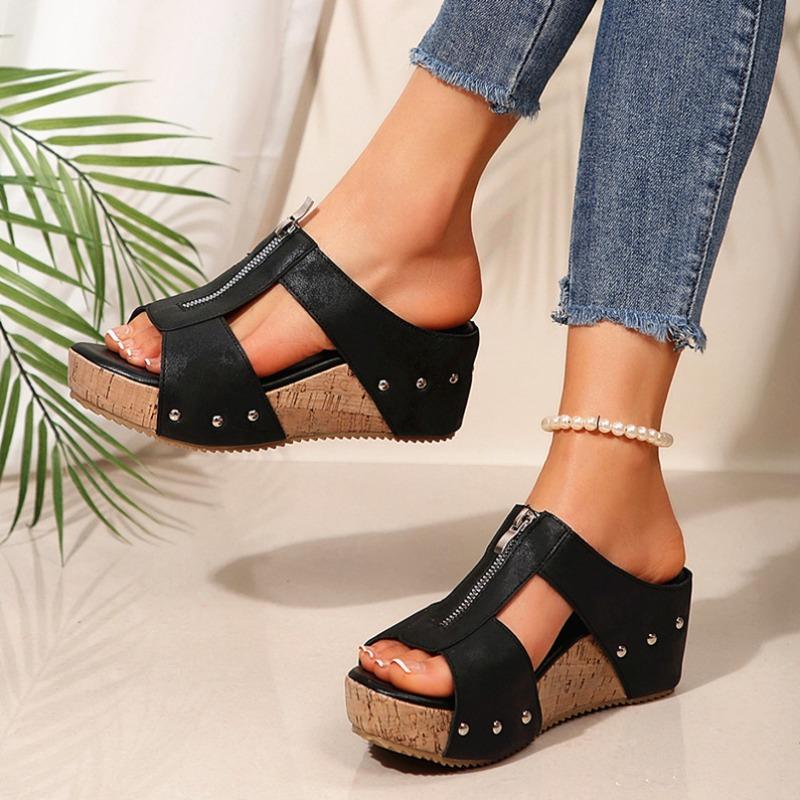 Summer new thick bottom slope heel fish mouth front zipper large size women's rivets open toe slippers women