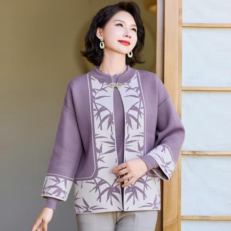 Mom's Autumn Knitted Two-piece Top 50-year-old Middle-aged and Elderly Women's Fashionable Noble Sweater Cardigan Autumn and Winter