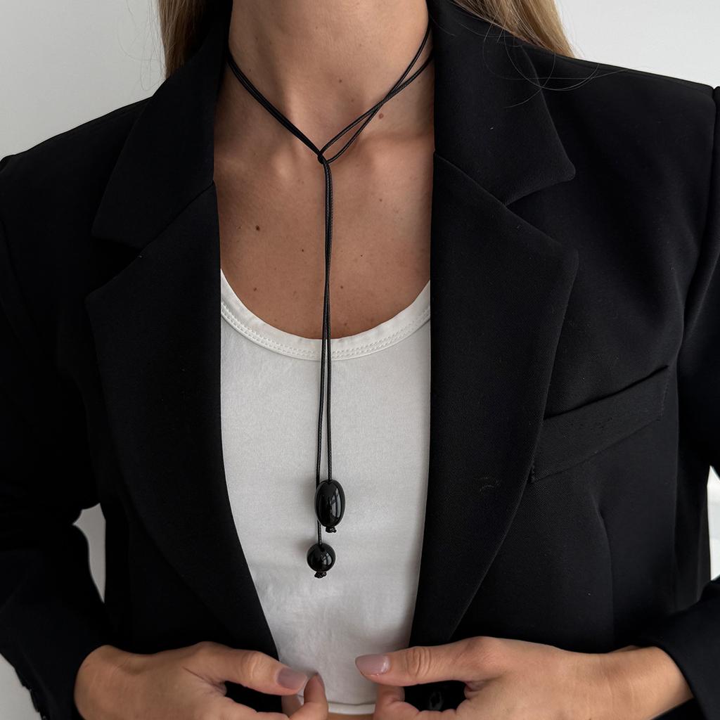 Simple Smudged Resin Beaded Pendant Necklace, Personalized Leather Wax Thread Wrapped Sweater Chain Necklace