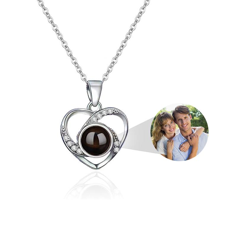 

Custom Photo Projection Camera Necklace Personalized Projection Necklace with Picture Inside Gifts for Women Mom Girlfriend Wife Silver