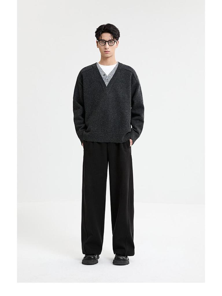 Men's Retro V-Neck Knit Sweater – Two-Piece Look, Casual Loose Fit, Long Sleeve Pullover for Autumn/Winter.