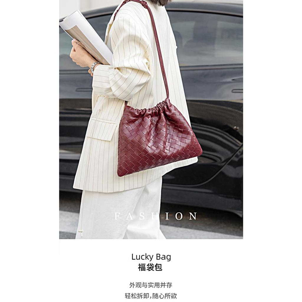 Cross-border trend woven women's bags, garbage bags, one shoulder, underarm bags, portable drawstring, lucky bags, messenger bags, commuter portable.