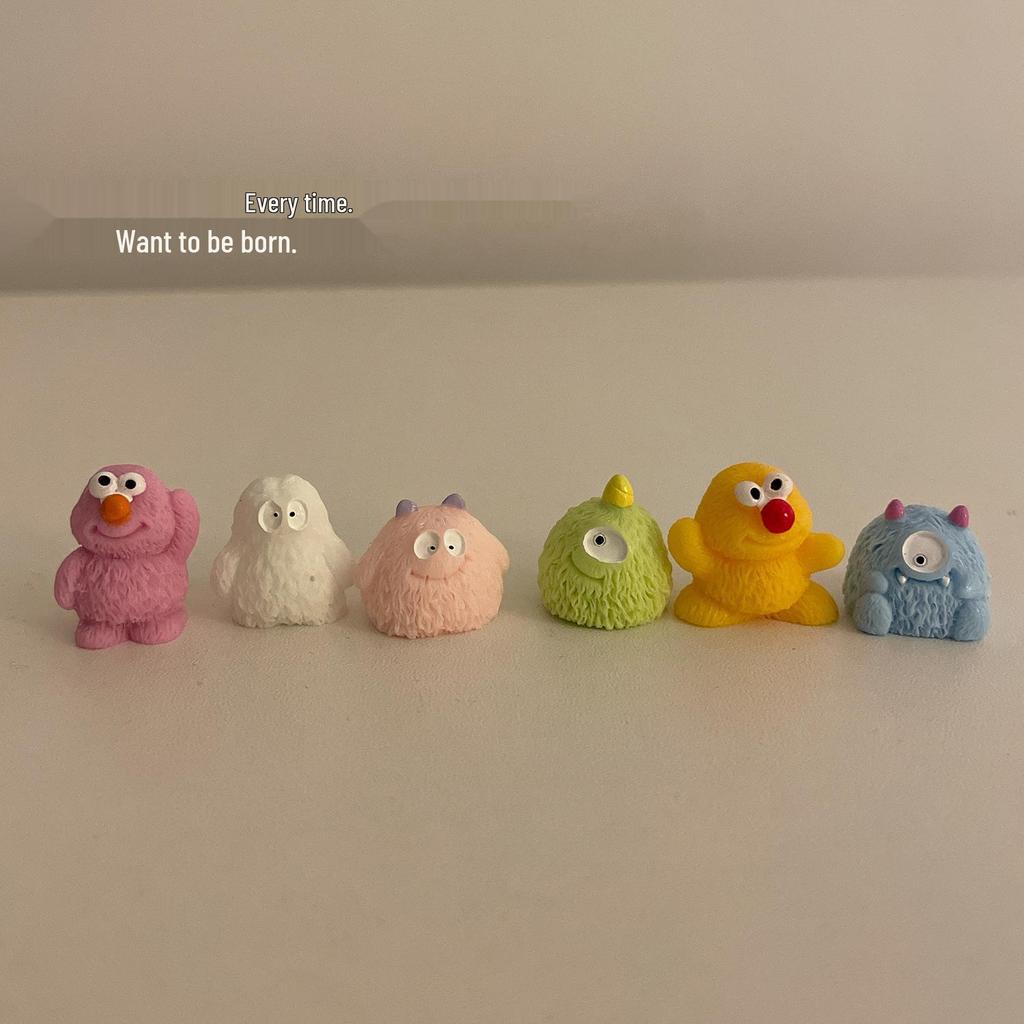 Cute Mini Computer Ornament: Small Screen Office Desk Decoration for Stress Relief & Gift