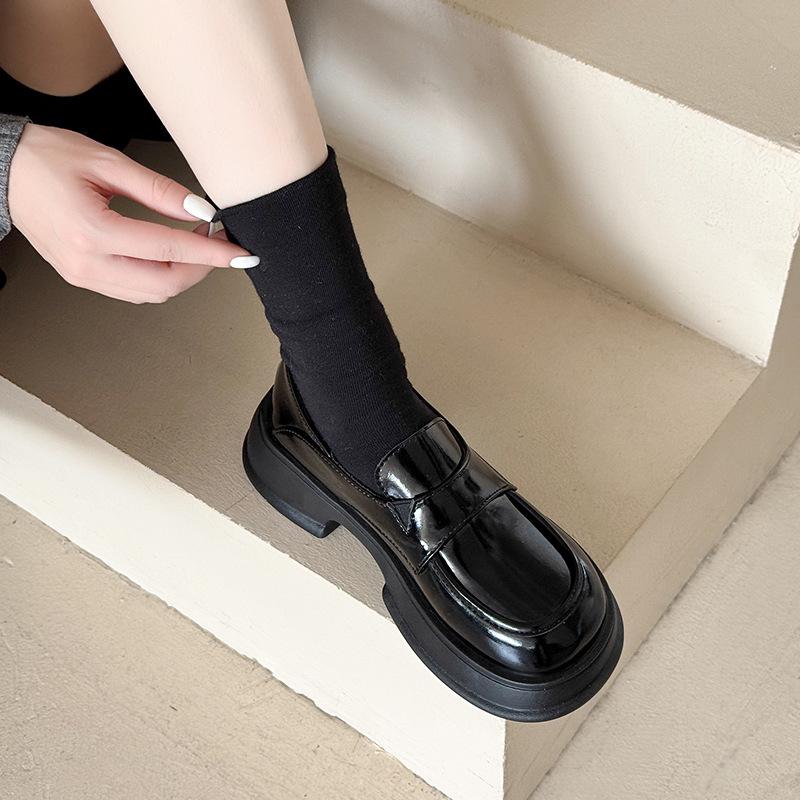thick-soled black small leather shoes women's retro British style 2025 new Japanese versatile height-increasing one-pedal loafers