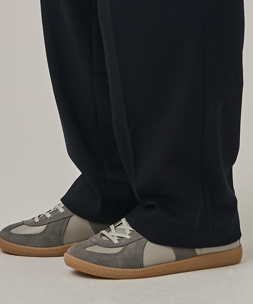 ANALOG MOOD Double-Pleat Wide Winter Slacks (Navy)