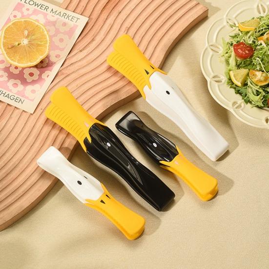 Duck-Shaped Silicone Food Tongs Heat-Resistant Kitchen Utensil for Grilling Baking Salad Non-Slip Scratch-Free Essential BBQ Accessory