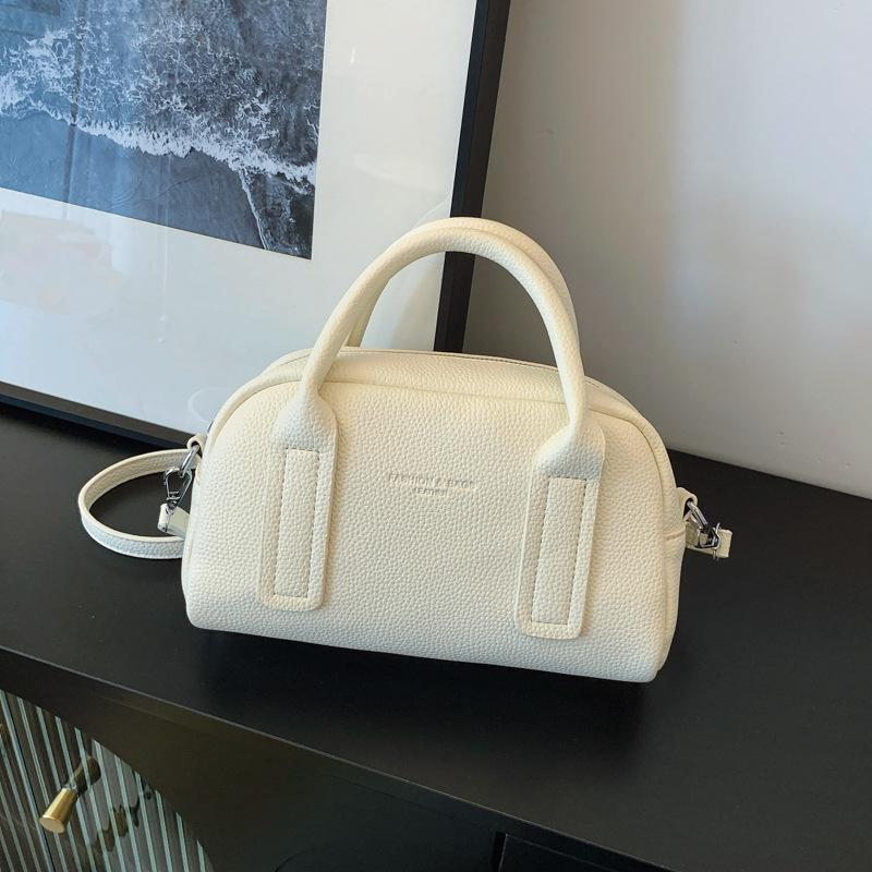 Summer small bag women 2025 new versatile shoulder messenger bag popular portable pillow bag this year