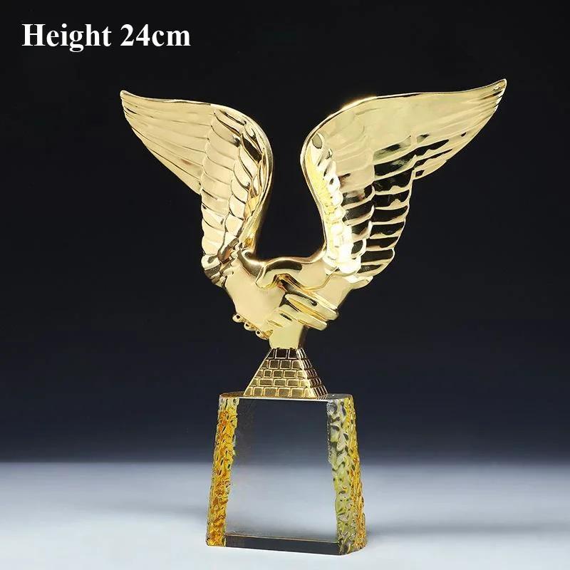 

Customized Crystal Metal Wings Handshake Shape Crystal Trophy Honor Home Decoration Cooperation Souvenir Staff Reward Medal, 1Pc