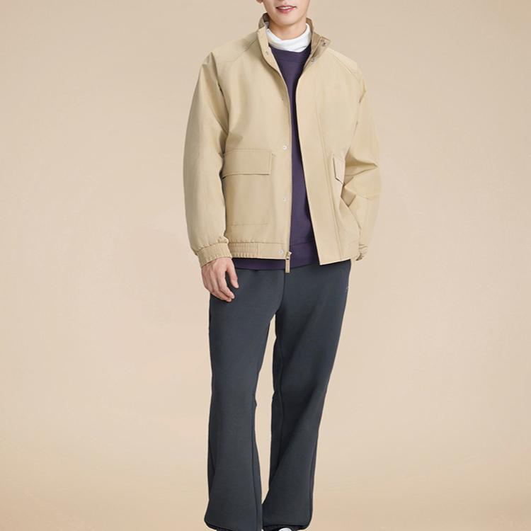 New Balance Jackets & Coats Men's Cream AMJ51382-INC