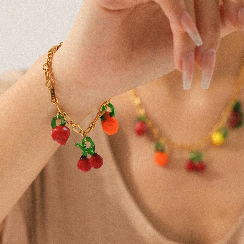 18K Vergoldete Edelstahlkette mit Fruchtanhänger und Titanstahlarmband für Damen