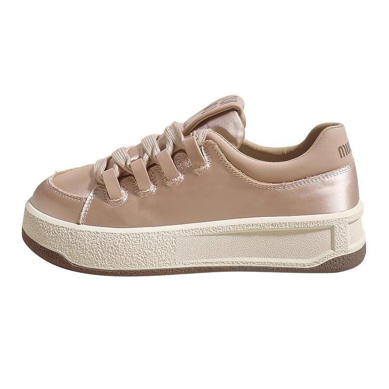 Niche Silk Board Shoes Early Spring New Leather Platform White Shoes Women's Shoes Soft Sole Casual Shoes Sports Shoes