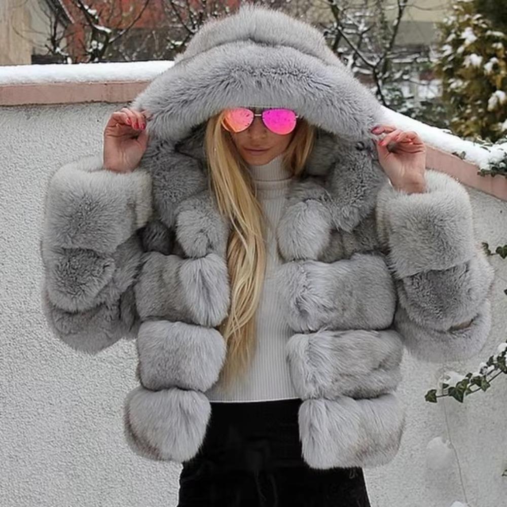 Winter Fur Coat Women Outerwear Short Fake Fur Jacket Furry Fluffy Jacket Luxury Woman Fur Fake