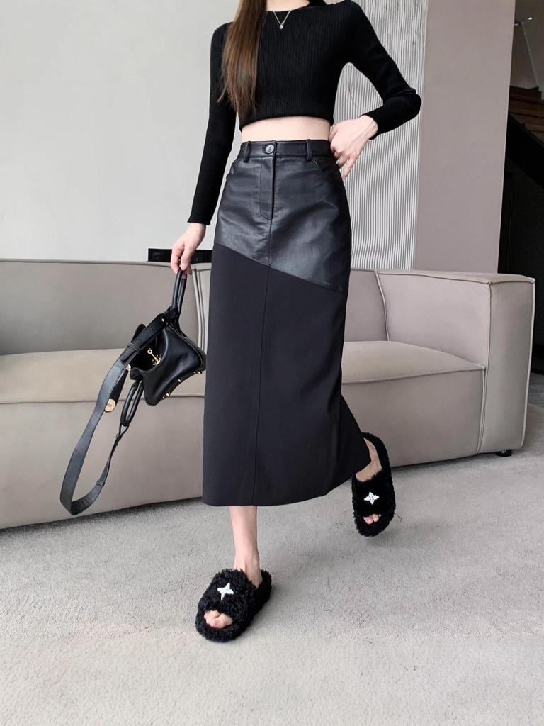 Women's Black PU Leather Midi Skirt: High-Waist, Hip-Hugging, Autumn/Winter 2025 Style.