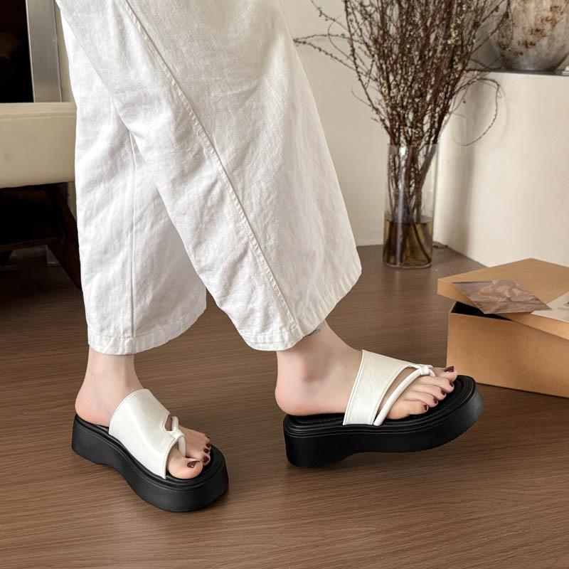 Summer Retro Casual Girls Boken Platform Slippers Non-slip Outer Wear One-word Cool Slippers Square Buckle Women's Shoes