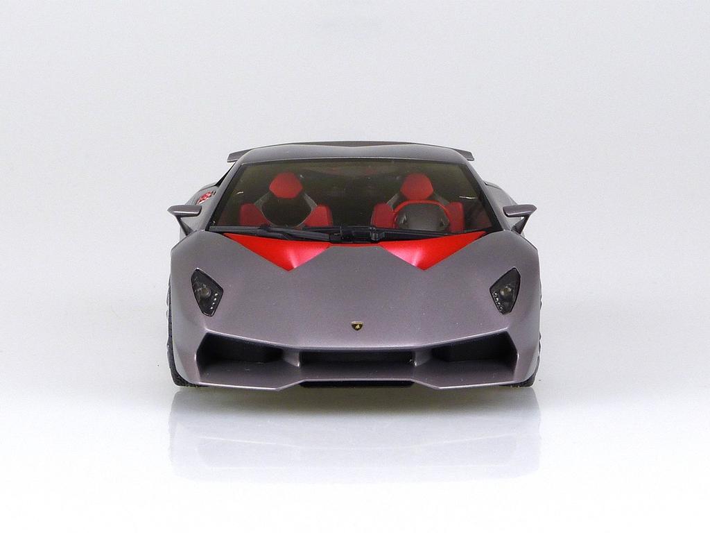 Aoshima Bunka Kyozaisha Super Car Series Lamborghini Sesto Element Plastic Model 1/24 No.21