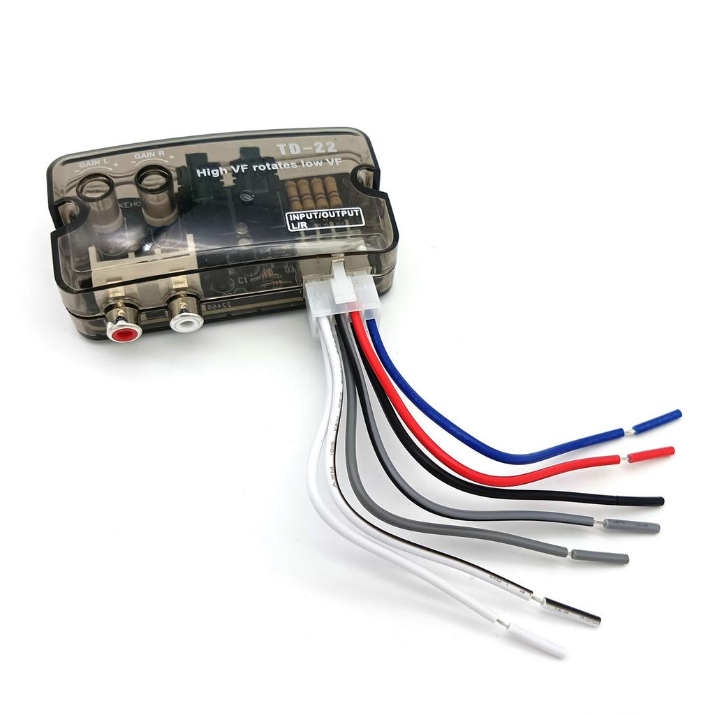 Audio převodník do auta, s nastavitelnou funkcí zpoždění Audio zesilovač s vysokofrekvenčním převodníkem na nízkou frekvenci