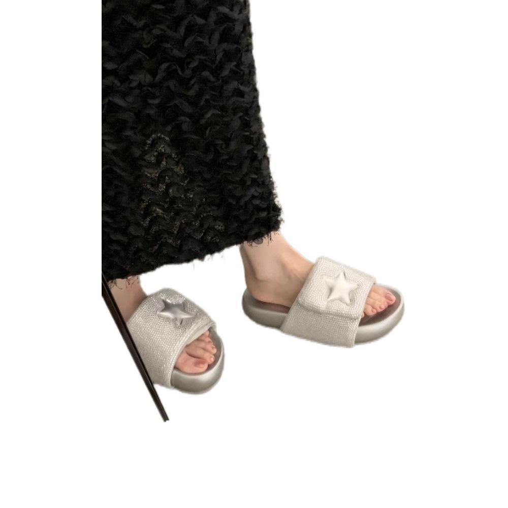 Niche Velcro stars thick-soled one-word slippers women wear thick-soled non-slip beach rhinestone flat-bottomed sandals in summer