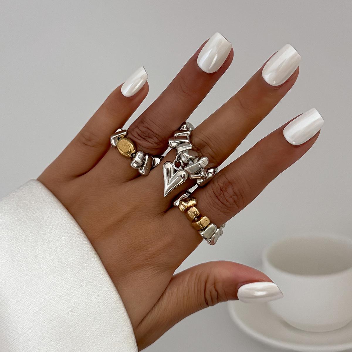 

Набор из 3 панк колец с подвесками в виде сердца для женщин, модные праздничные свадебные украшения в подарок, винтажные кольца с неровными бусинами CCB