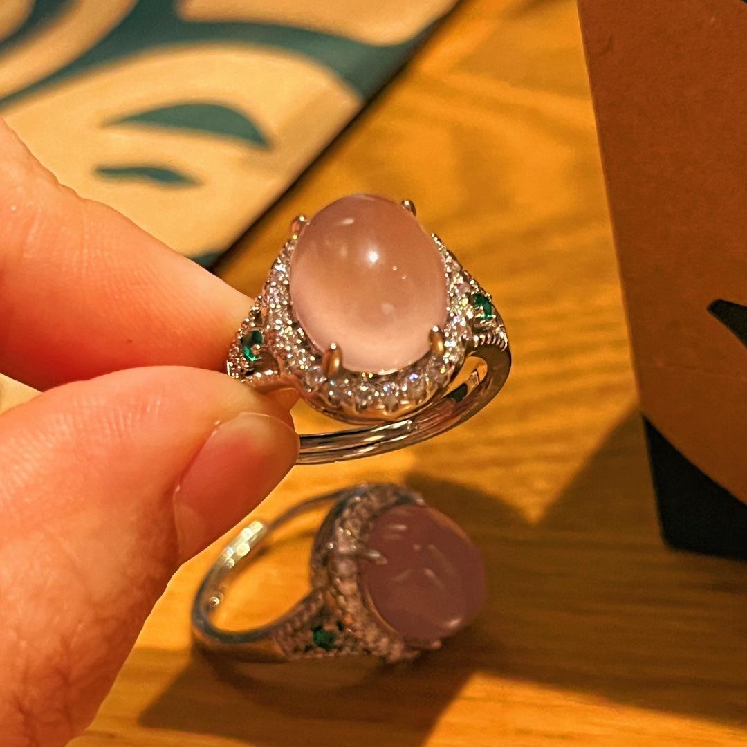Jadeite White Ice Light, Natural White Chalcedony Ring, Agate Ring, Real Shot.