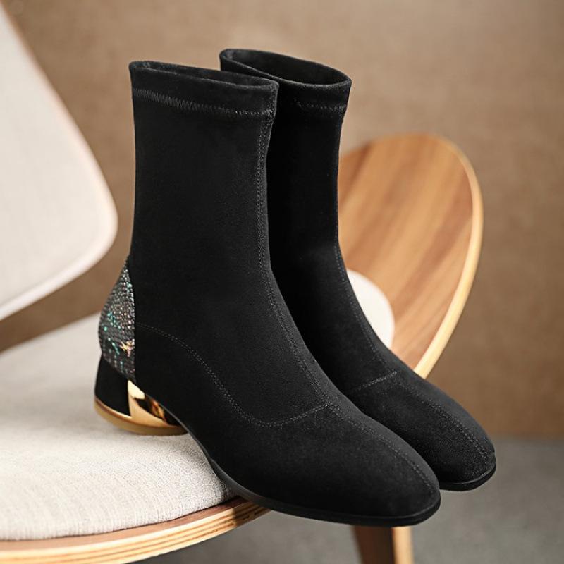 Autumn and Winter New Women's Martin Boots Suede Large Size Leather Boots Comfortable Korean Version Women's Boots Low Heel Square Heel Medium Boo