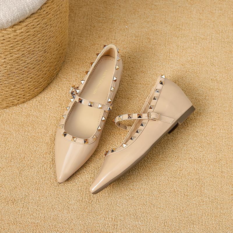 

W1182-10 лаковые однословные туфли-лодочки с острыми заклепками для женской новой универсальной модной одинарной обуви для женщин 40 розовый