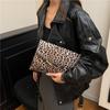 Mode Leopardmönster Casual Premium Middagsväska Feminin Mångsidig Textur Personlighet Lätt Kopplingsväska
