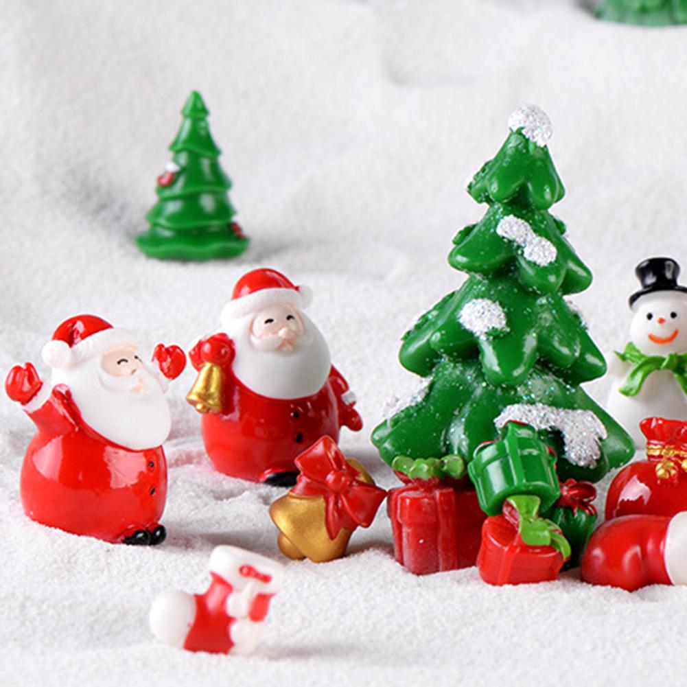 

Представляем украшение снежной сцены микропейзажа Санта-Клауса на Рождество